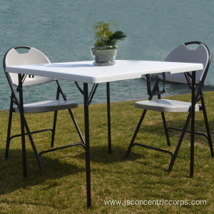 New plastic bi-fold tables